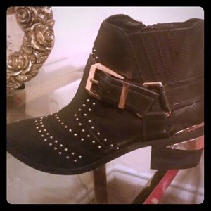 Aldo boots size 7